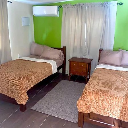 Centrally Located, Private, 1 Bedroom Apartment. Willemstad Extérieur photo