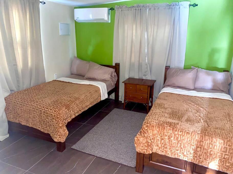 Centrally Located, Private, 1 Bedroom Apartment. Willemstad Extérieur photo